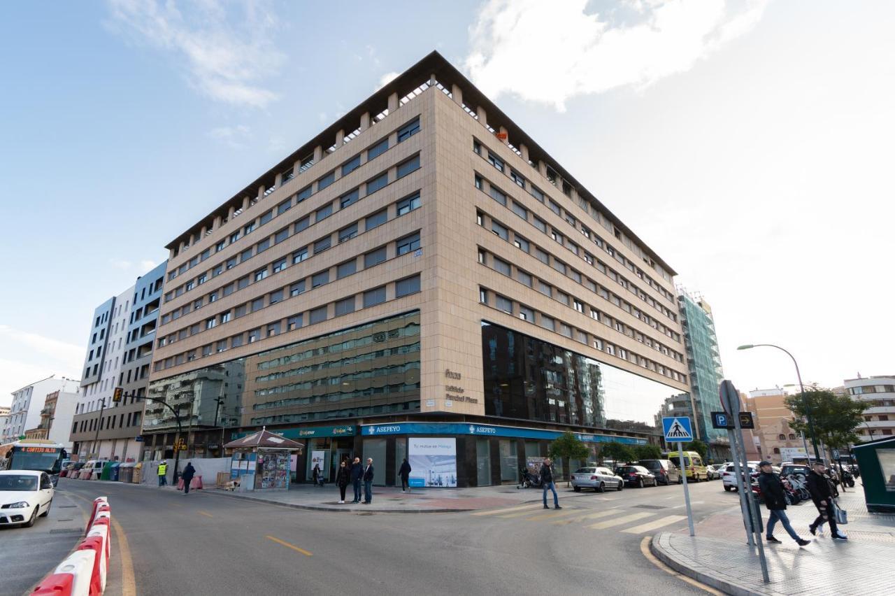 Malaga Centro Maria Zambranoアパートメント エクステリア 写真